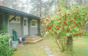 Stunning Home in Hammarö With 4 Bedrooms and Sauna - Image 5