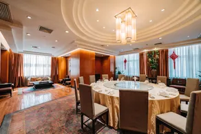 Crowne Plaza Chongqing Jiefangbei - Image 2