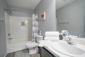 Private Housebest Ratessleeps 12parking15 min Strippets Allowedbook Now - Image 4