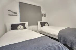 Short Stay Bristol - Druids Hill House - Image 4
