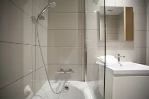 Antwerp Inn Hotel - Image 5