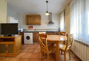 One bedroom appartement with furnished terrace and wifi at Gudar - Image 2