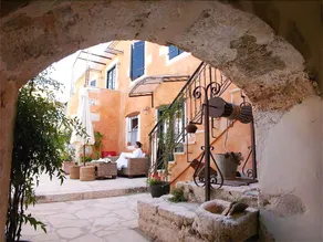 Museum Hotel George Molfetas - Image 2