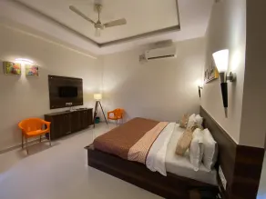 Hotel Kumkum Palace - Image 3