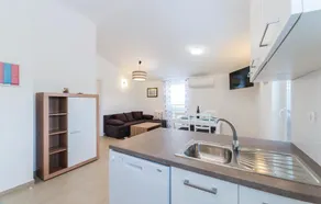 Awesome Home in Veli Rat With Wifi and 2 Bedrooms - Image 3