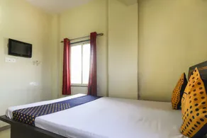 SPOT ON 37864 Royal Stone Hotel - Image 2