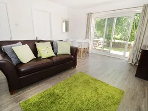 Buttercup Cottage - Image 4