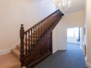 Gazeley Apartment - Image 4