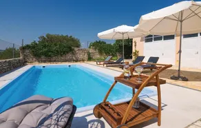 3 Bedroom Cozy Home In Obrovac - Image 4