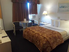Rodeway Inn - Image 4