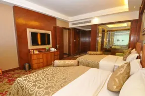 Oriental Royal Hotel - Image 3