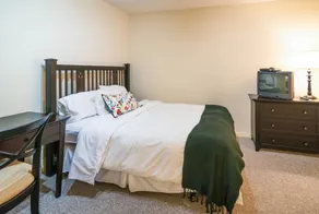 Stunning Spacious Miami Beach 3 Bedroom Condo 6 Guests - Image 4