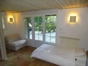 Baraveou Home in Nature - Image 5