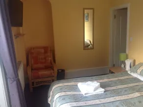 Dolphin Hotel - Image 3