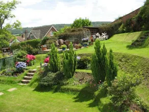 Coombe Bank Guest House - Image 4