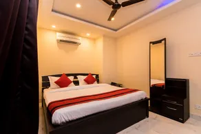 White Palace Hotel & Resort By OYO Rooms - Image 2
