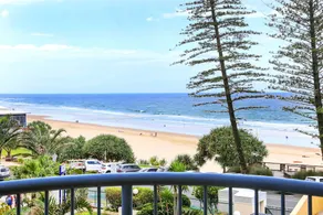 Coolum Baywatch Resort - Image 4