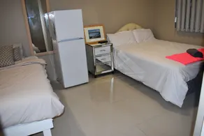 Fairdeal Guest House - Image 5