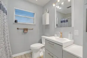 Charming Pool Home Minutes From Downtown Orlando and Winter Garden - Image 2