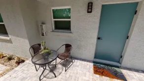 Pineapple Bungalow - Image 2