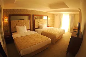 Asia Royal Suite - Image 3