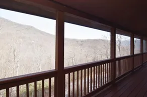 Harmony Hill Cabin - Image 4