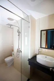 Lucky Star Hotel - Image 2