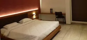 The Bliss Hotel - Image 3