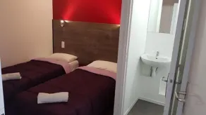 Fast Hotel Brie- Comte-Robert - Image 2
