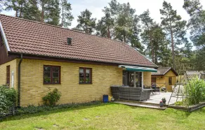 Awesome Home in Yngsjö With Sauna, Wifi and 3 Bedrooms - Image 4