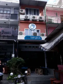 DPM Bangkok Hostel Bar & Travel - Image 5
