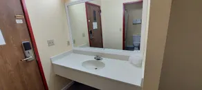 Rosewood Inn By Oyo Union City - Image 2