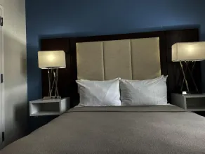 JFK Rockaways Inn - Image 5