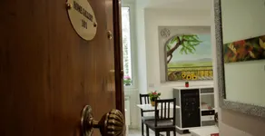 Home Gallery 101 - Image 3