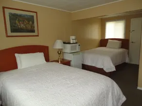 Sorrento Inn - Image 4