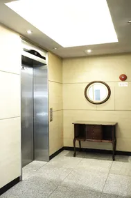 M. Biz - Image 4