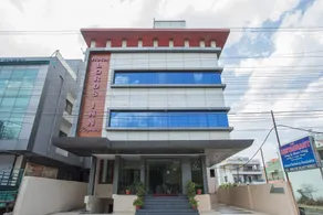 Oyo Townhouse 376 Lords Inn Regency - Image 4