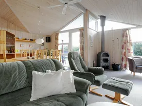 Splendid Holiday Home in Hemmet Near Sea - Image 3