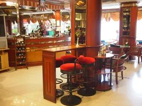 Parkway Inn Hotel - Image 2