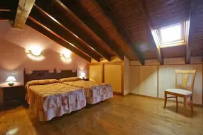 Picu Castiellu Aparthotel - Image 4