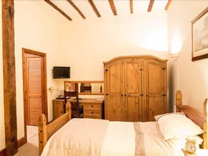 The Lion Inn - Image 2