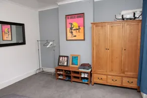Spacious 2 Bedroom House in Redfield - Image 4