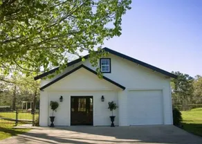 Texas Forest Country Retreat - Image 5