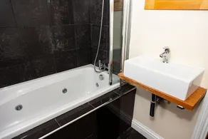 Alexander Apartments South Shields - Image 3