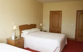 Killarney House - Image 2