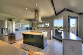 Tranquil Phoenix Getaway - Belmont City Lights - Image 2