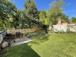 Bere Cottrage -Beamed 400 year old cottage, giving you a taste of the Garden of England - Image 3