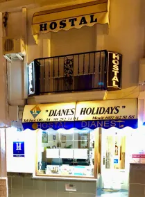 Hostal Dianes - Image 5