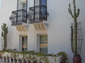 La Rosa Hotel - Image 5