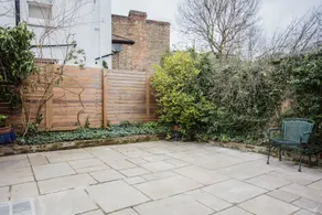 Modern 3 Bedroom Flat in West Hampstead - Image 4